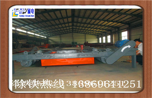 管道永磁自卸式除铁器，贵州管道自卸式永磁除铁器_国家标准_贵州管道自卸式永磁除铁器厂家订做配电箱型号